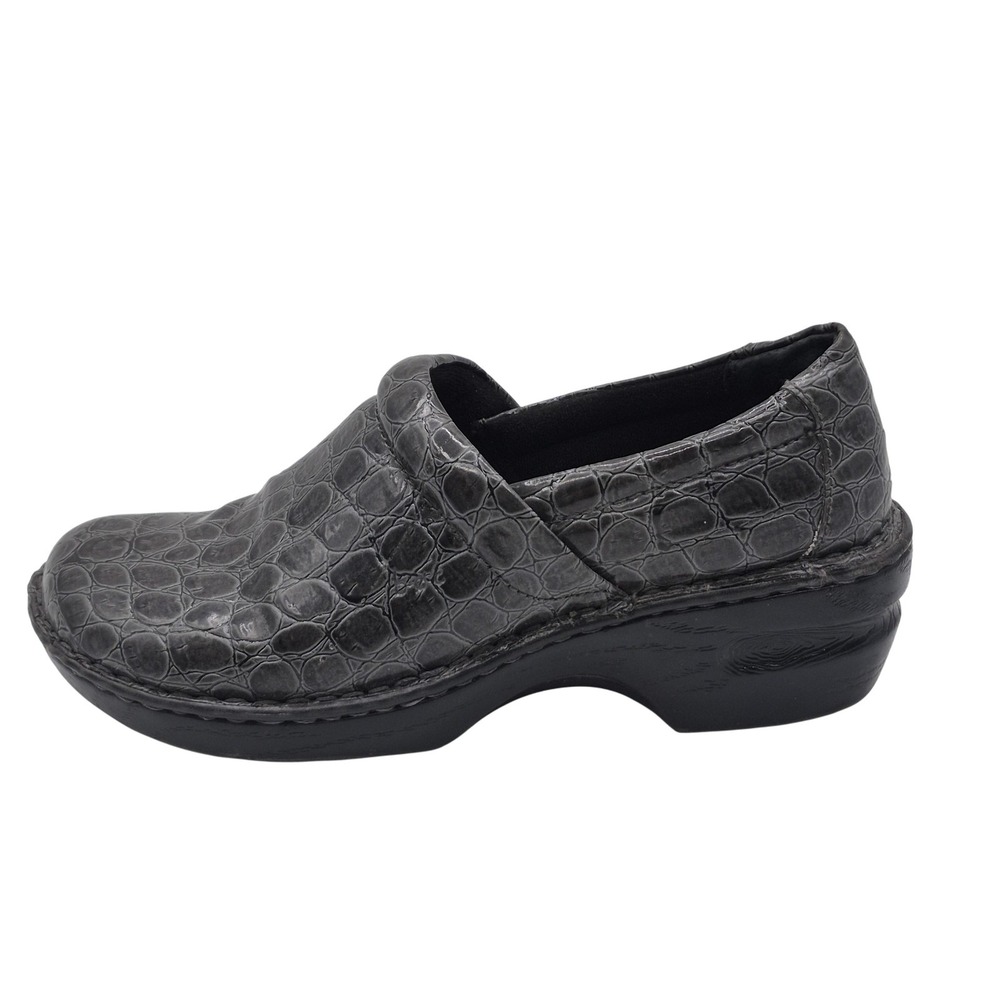 BOC by Born Shoes Womens Size 7 Gray Black Croc‎ Embossed Slip On Clogs Comfort